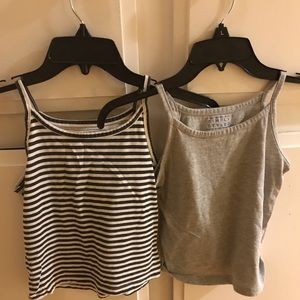 Set of 2 tank tops